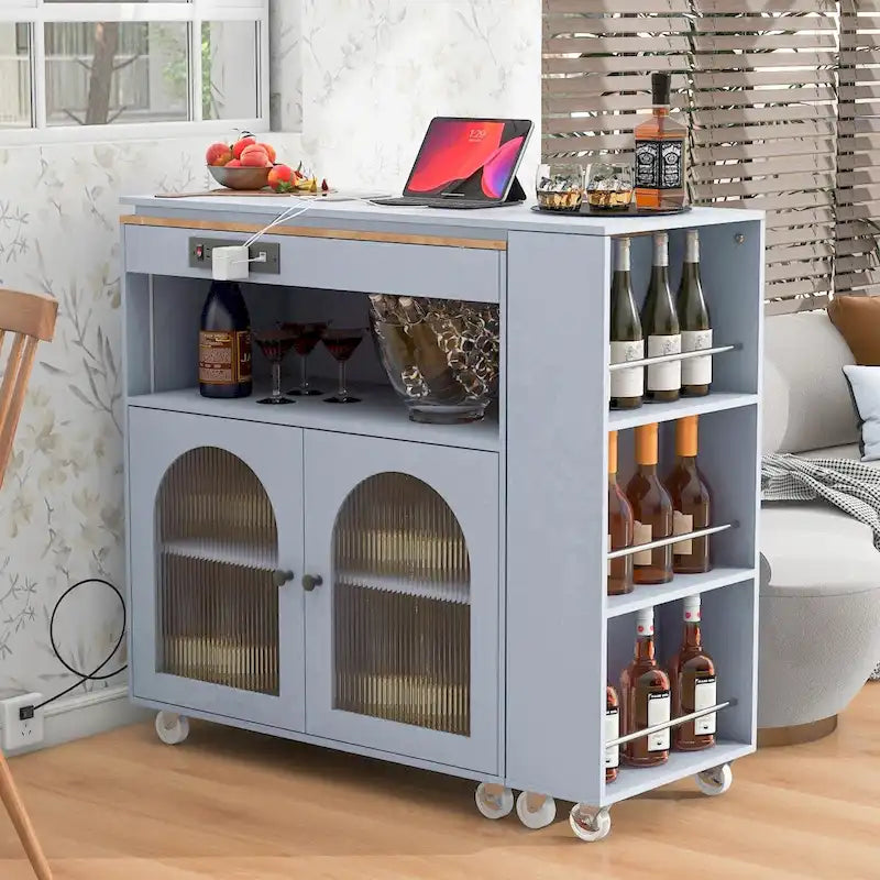 Îlot de cuisine roulant avec table extensible, portes en verre cannelé, casier à vin et prise de courant