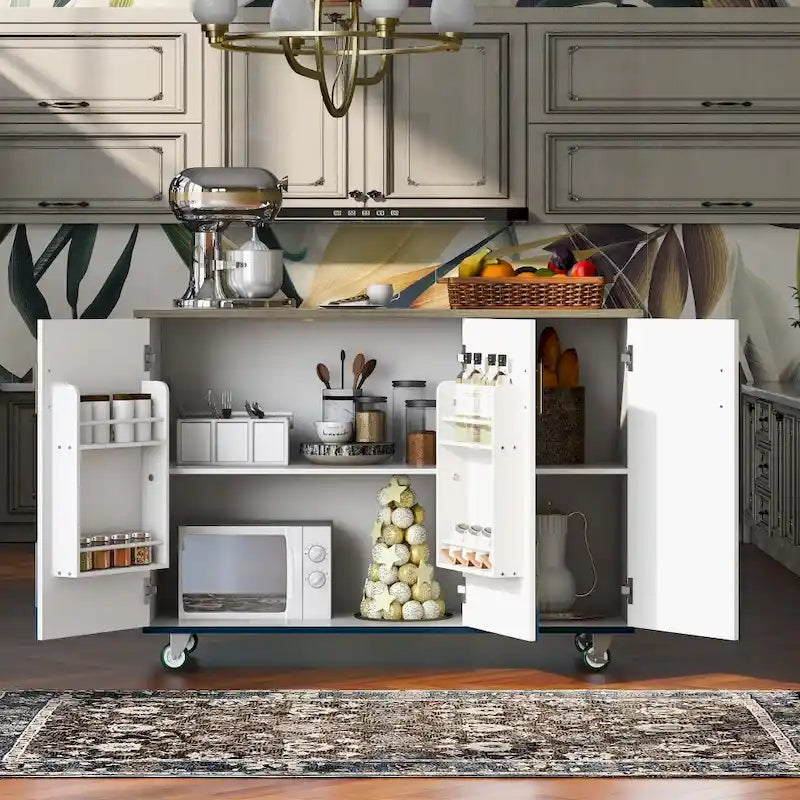 Îlot de cuisine roulant de style rustique avec plateau en chêne à abattant, étagères de rangement internes et porte-serviettes.