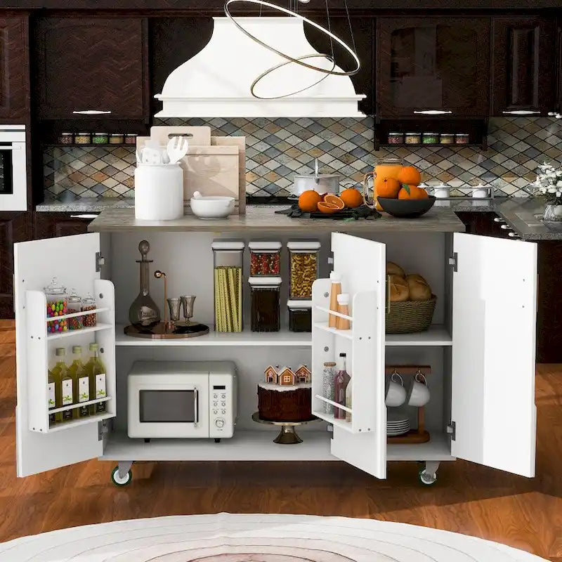 Îlot de cuisine roulant de style rustique avec plateau en chêne à abattant, étagères de rangement internes et porte-serviettes.